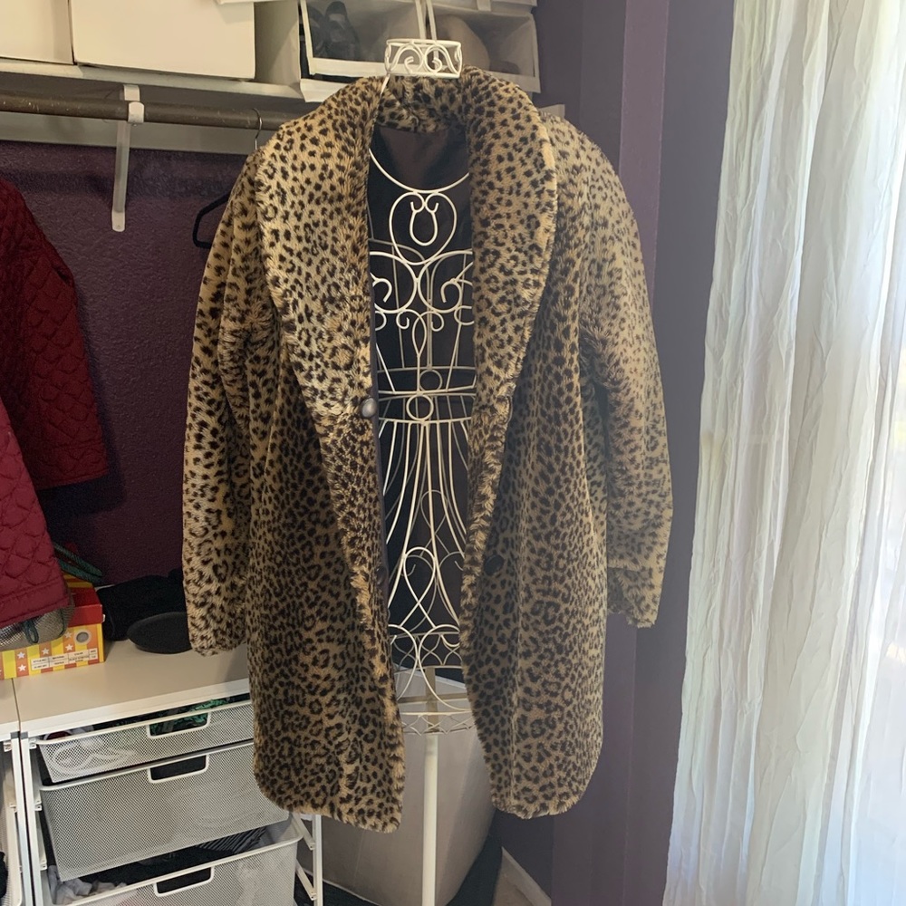 Large cheetah coat